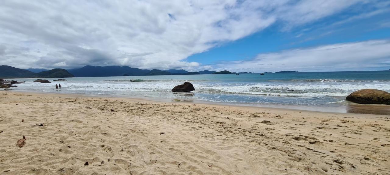 Hostel Praia 102 Ubatuba Exteriör bild